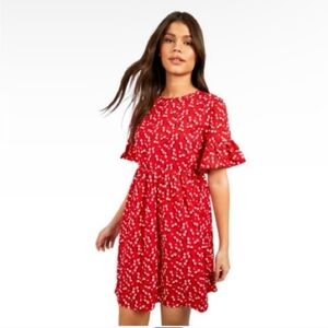 Boohoo Red mini Shirt dress, floral details, Flutter Sleeve, SkaterButton, Sz 24
